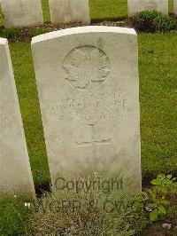 Etaples Military Cemetery - Fournaise, O W P